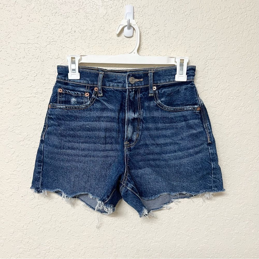 American Eagle Highest Rise 90s Boyfriend Shorts Womens Size 2 Raw Hem